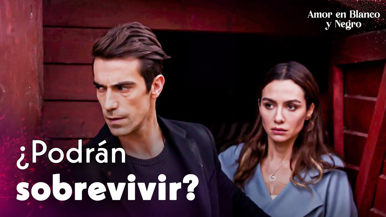 Aslı y Ferhat intentan escapar de los atacantes - Amor en Blanco y Negro | Siyah Beyaz Aşk
