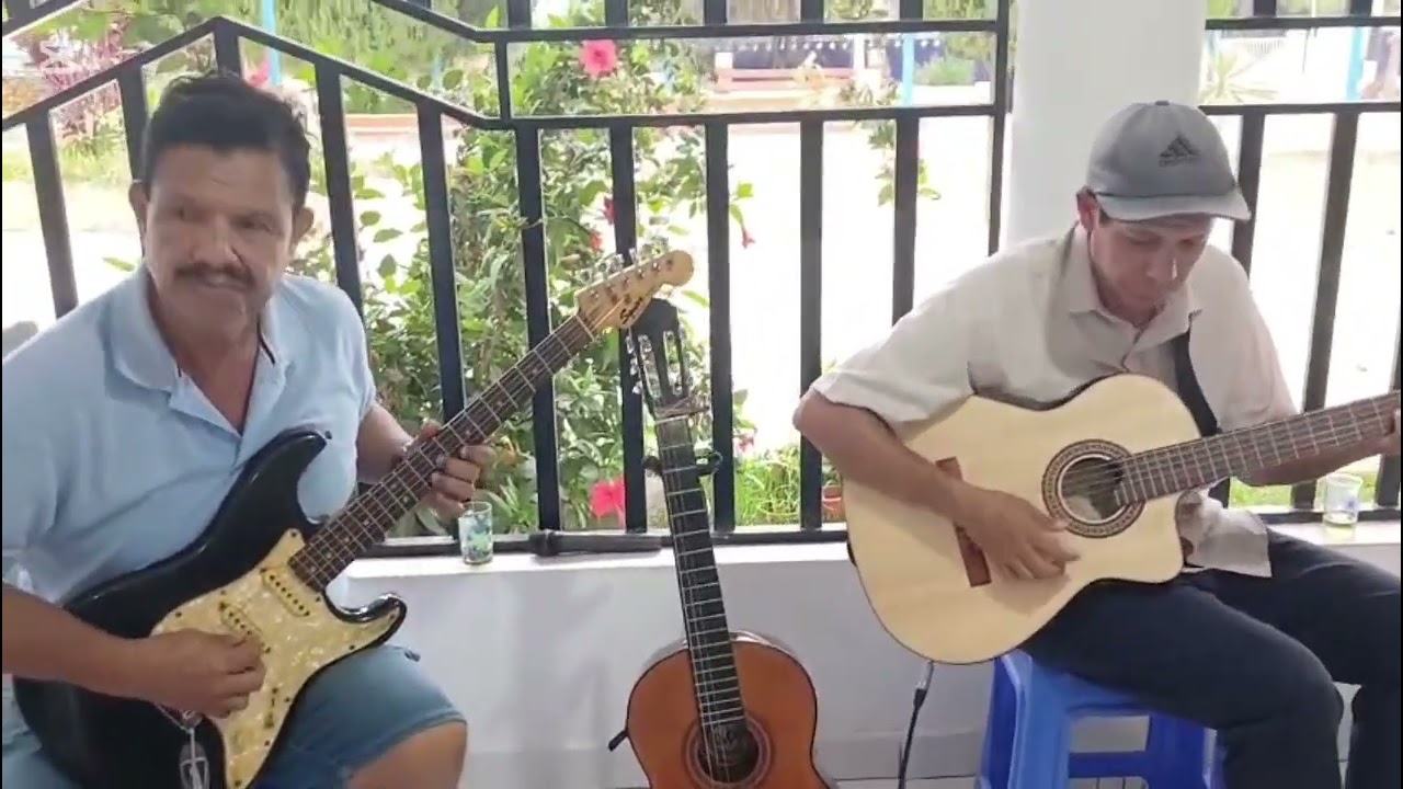 VITRUMU1007.  ELSA -Cumbia- Canta Marco Flores