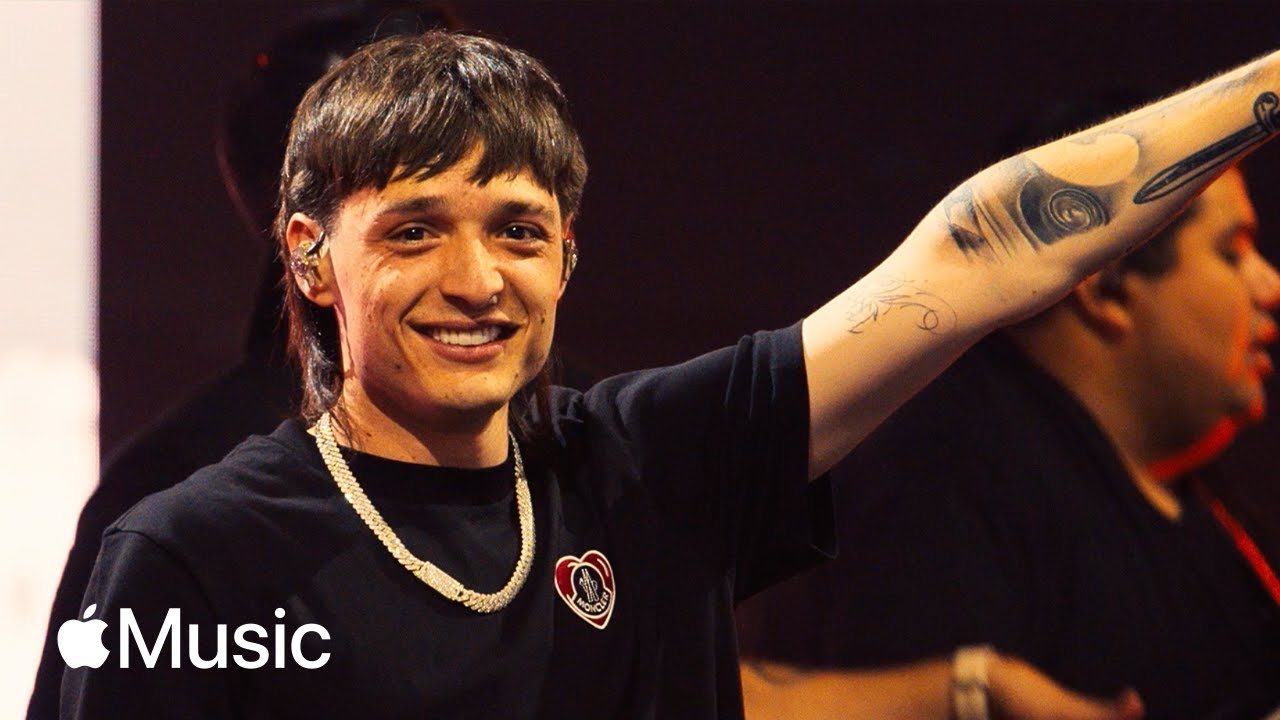 Peso Pluma &mdash; LADY GAGA (Apple Music Live 2023)