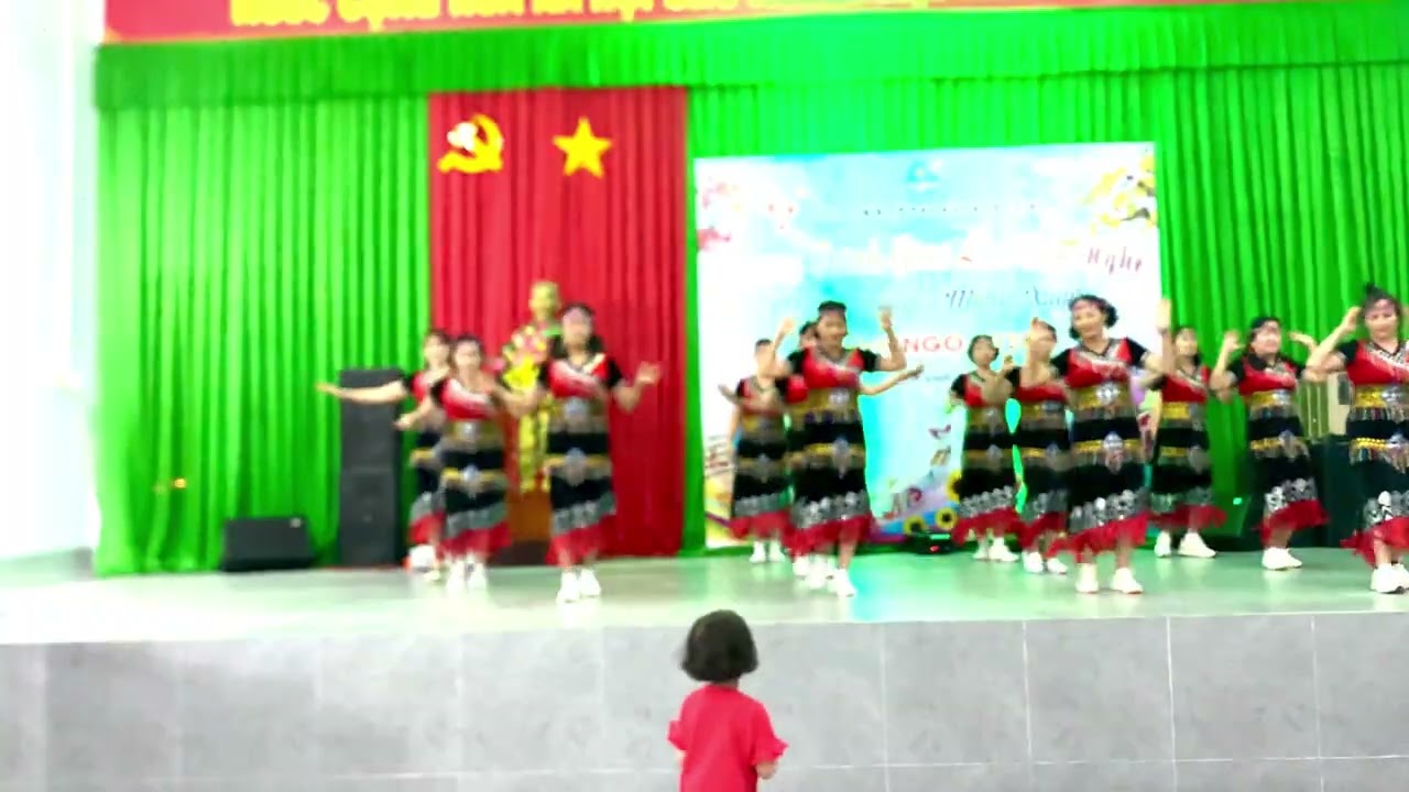 GẶP NHAU GIỮA RỪNG MƠ - xã Phú Hoà 