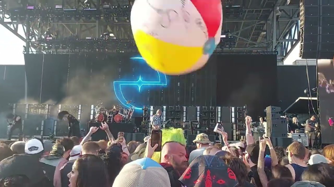 evanescence at the sonic temple festival - columbus, oh, 2024
