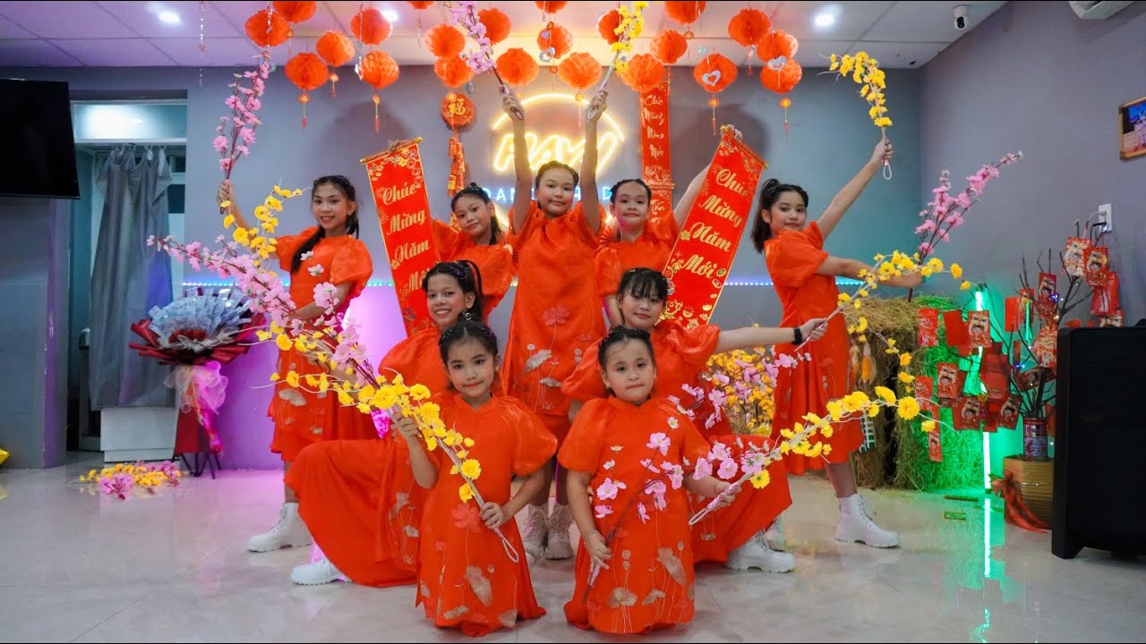 HAPPY  NEW YEAR 2024 | DANCE VIDEO | HAVY DANCE STUDIO