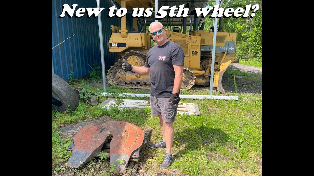 Peterbilt 379 episode 43 is this our new 5th wheel? well i can't back out now, no i really can't