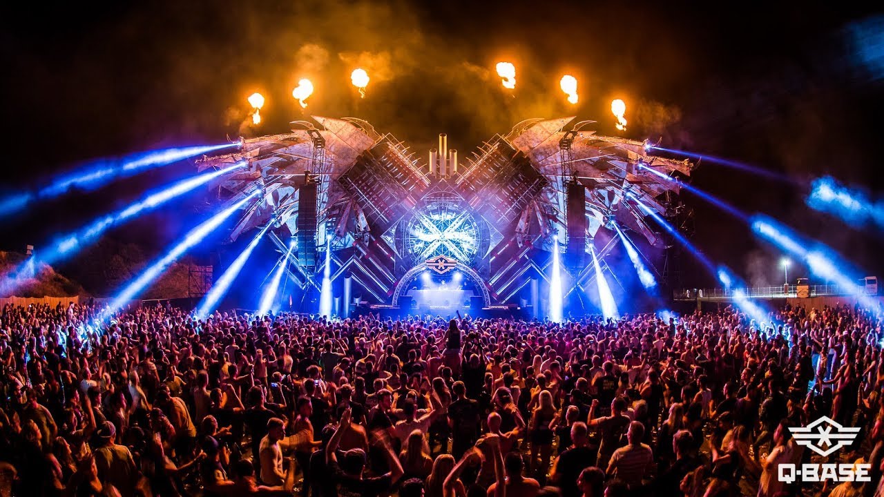 Q-Base 2017 Warm Up Mix| World Of Hardstyle| Best Hardstyle Tracks Of All Time