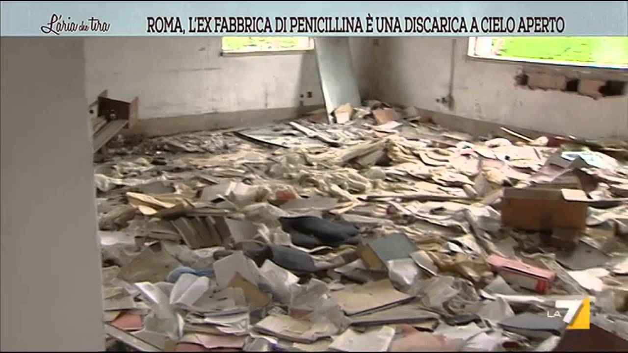 Roma, l'ex fabbrica di penicillina è una discarica a cielo aperto