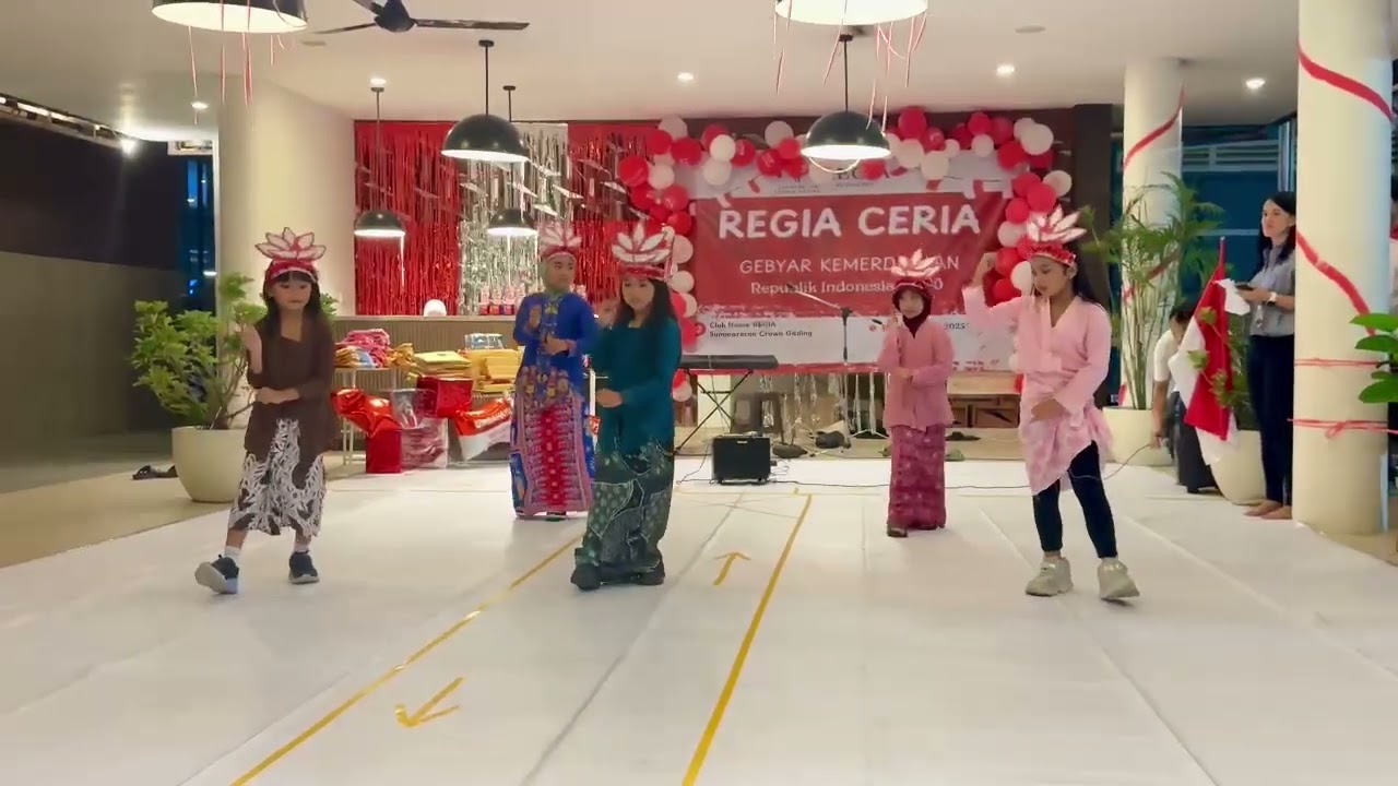 Adreena menari tari kreasi nusantara di acara kemerdekaan #kontenanak  #tarikreasinusantara