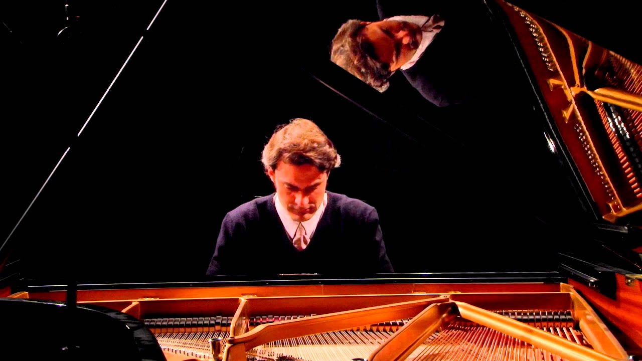 Ivan Ilić performs Antoine Reicha's Fugue no 32 [live]