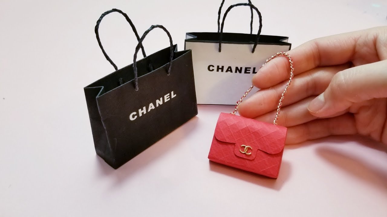Miniature CHANEL Cross Bag (handbag)미니어쳐 샤넬백