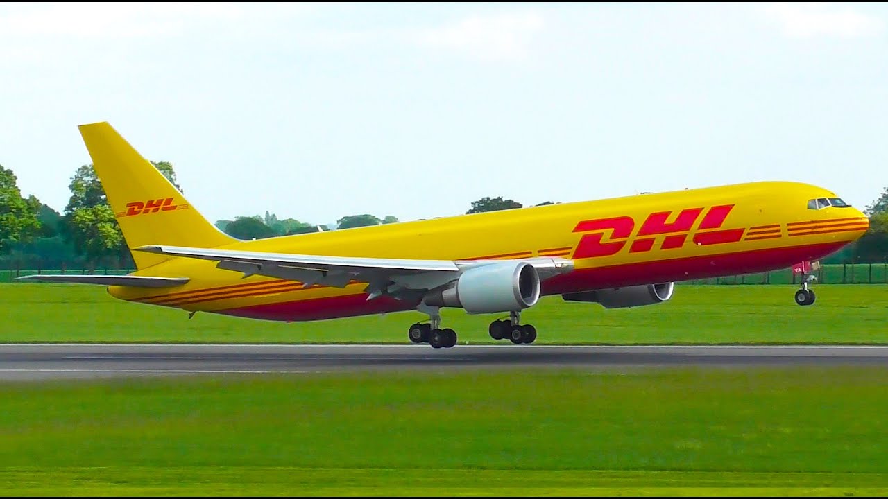 Summer Plane Spotting at London Luton Airport, 05-06-24