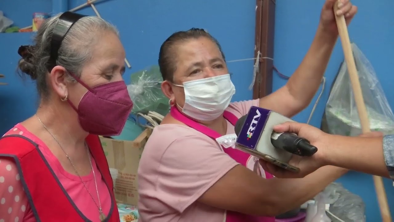 En Xico, mayordomos participan en ofrenda a Santa María Magdalena