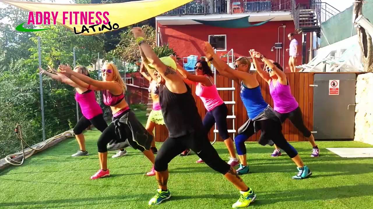 WARM UP - RUTINA DE CALENTAMIENTO CON ZIN ZUMBA GIO