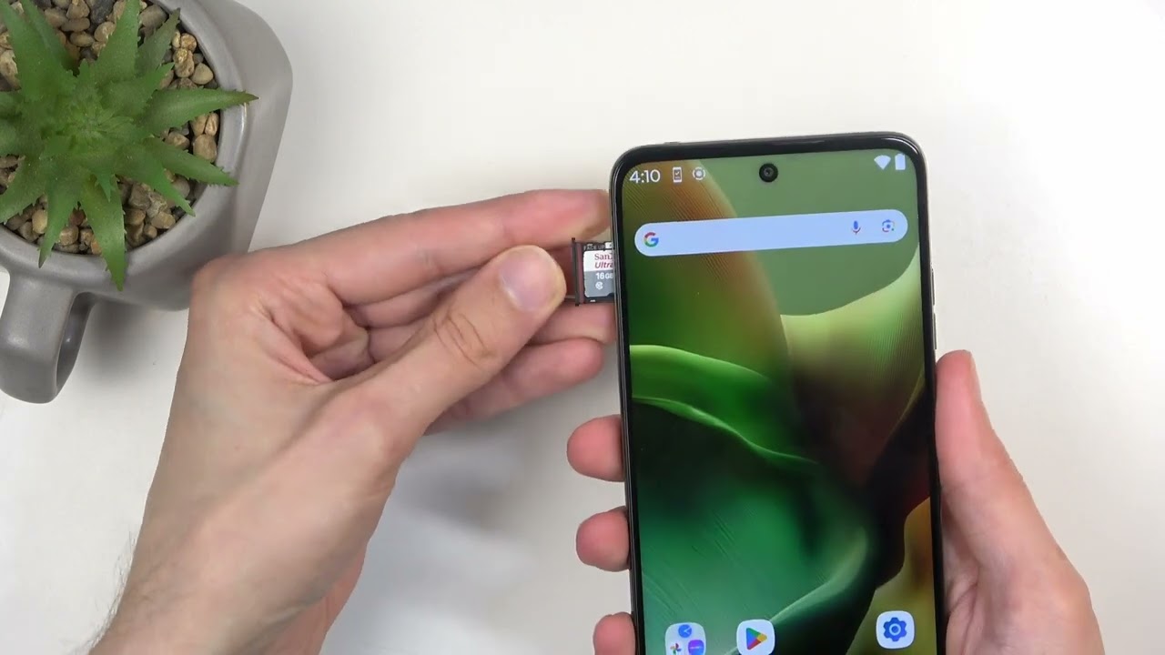 How to Insert SIM and SD Card into MOTOROLA Moto G15 – Expand Storage and Get Connected