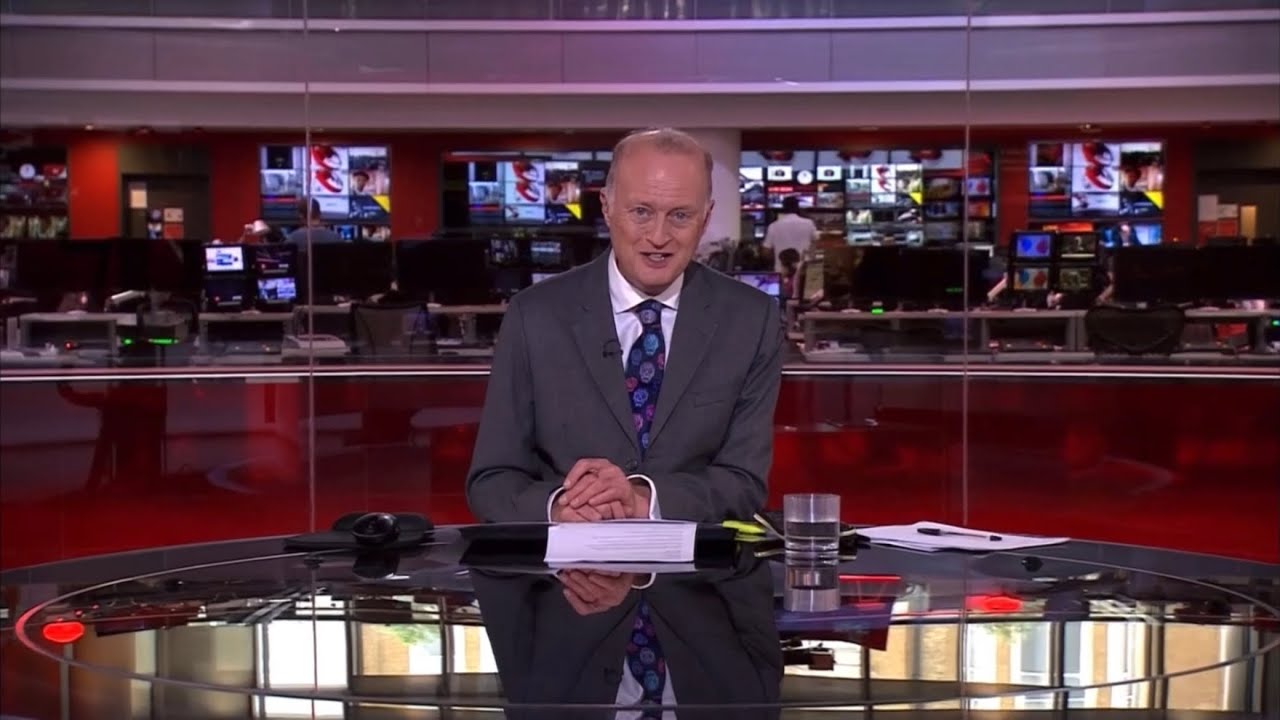 BBC News intro 7pm 8.7.22 - Shaun Ley’s Troubled Sneeze