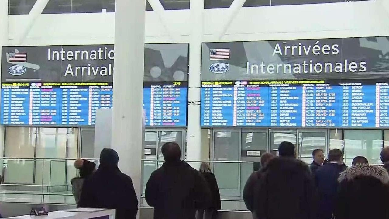 India-Pakistan tensions leave travelers stranded