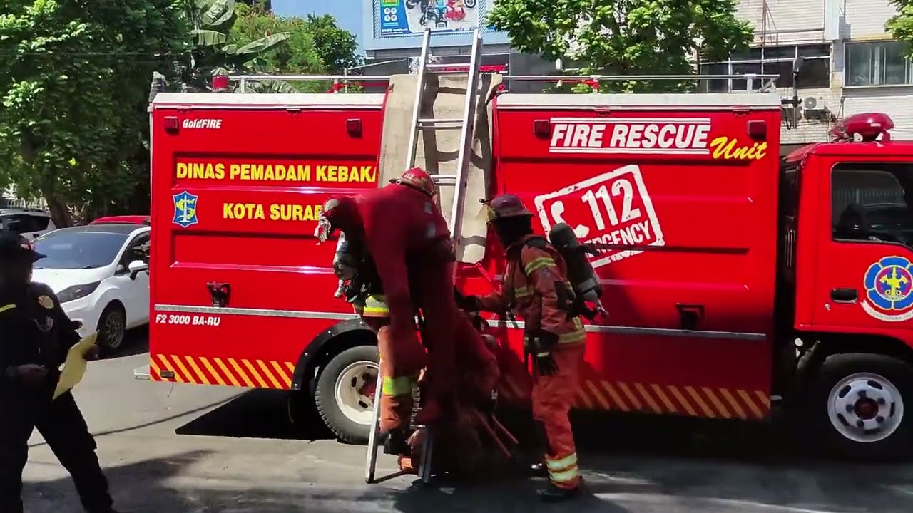 Lomba Keterampilan Dinas Pemadam Kebakaran dan Penyelamatan Kota Surabaya