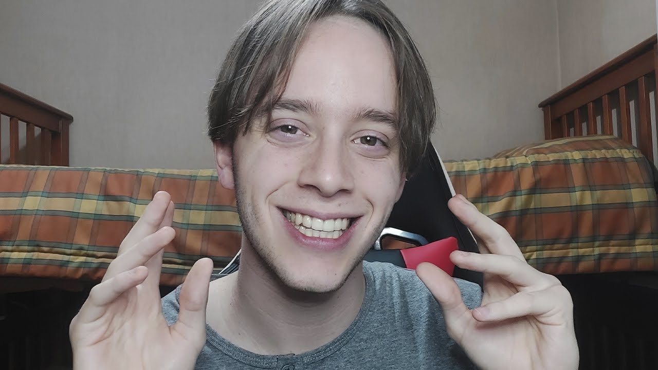 ASMR FAST AND AGGRESSIVE HAND SOUNDS & MOUTH SOUNDS