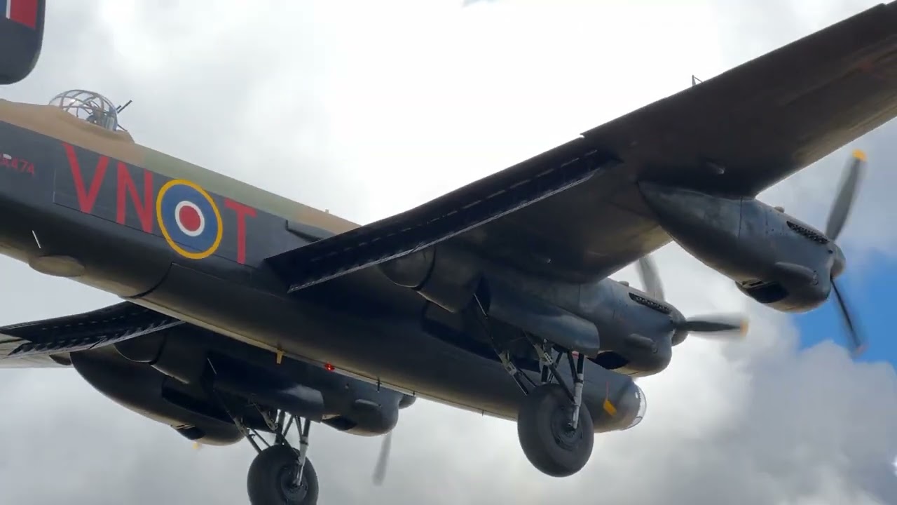 The Lancaster Bomber landing just wow. Watch this ❤️