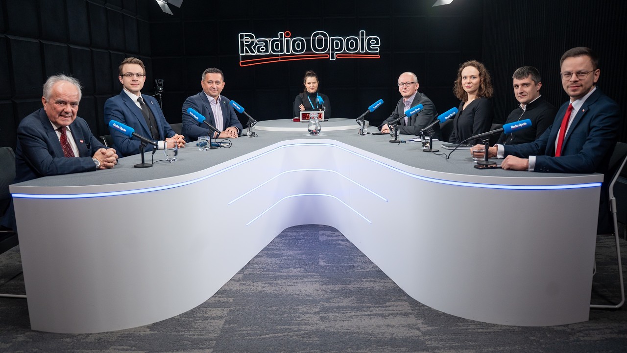 Weto prezydenta, rozłam w Polsce 2050 i ruch PiS ws. premiera. Niedzielna Loża Radiowa