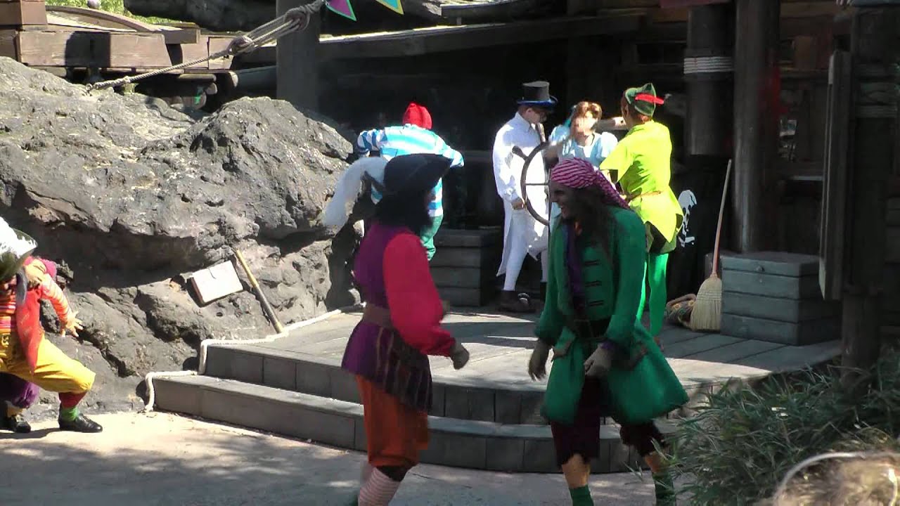 Following the Leader with Peter Pan - Disneyland Paris