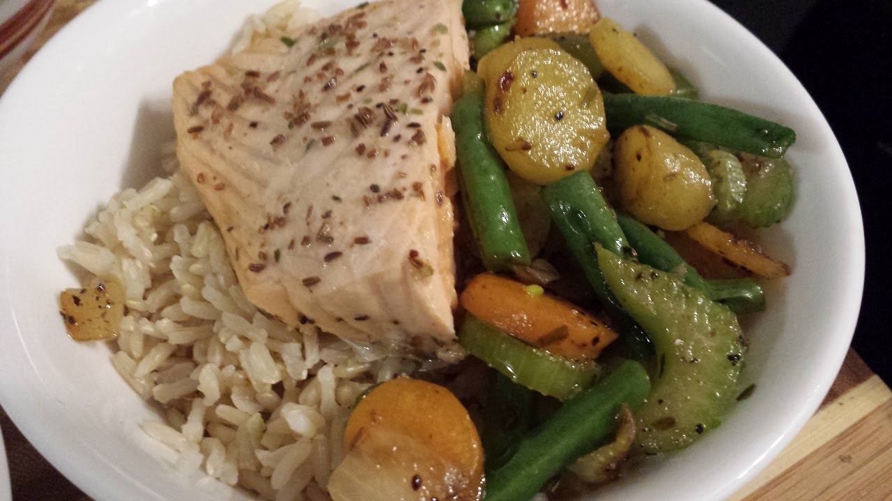 Lemon Poached Salmon with mixed vegetables cooking demo