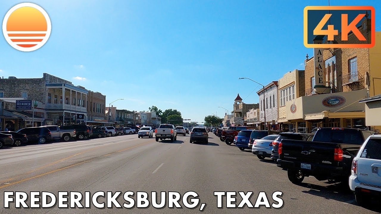Fredericksburg, Texas!  Drive with me through a Texas town in the Texas Hill Country!