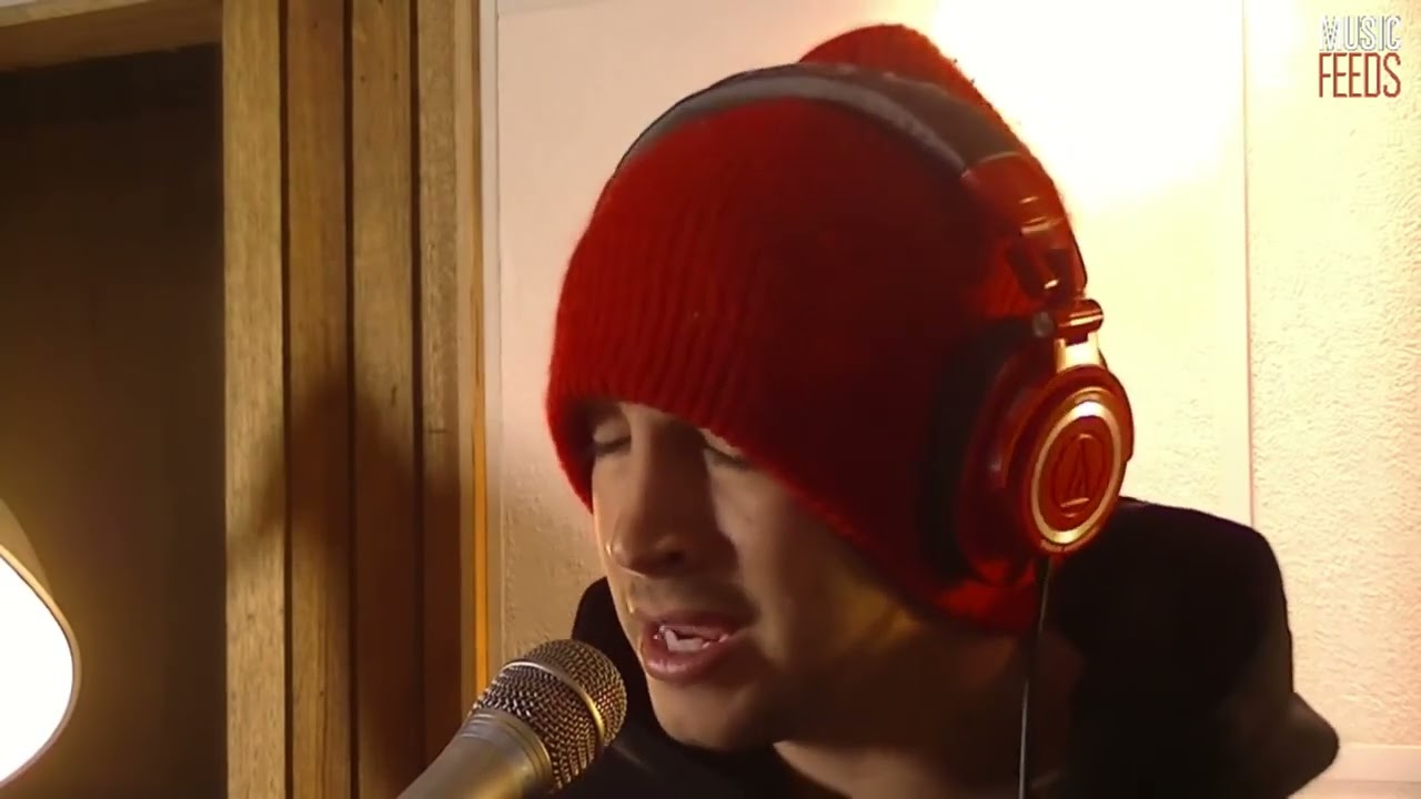 twenty one pilots - holding on to you live at music feeds studio