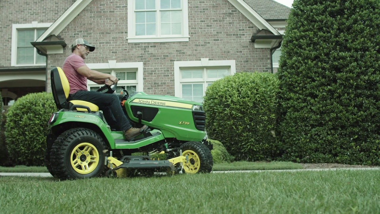 John Deere Signature Series Tractor X739