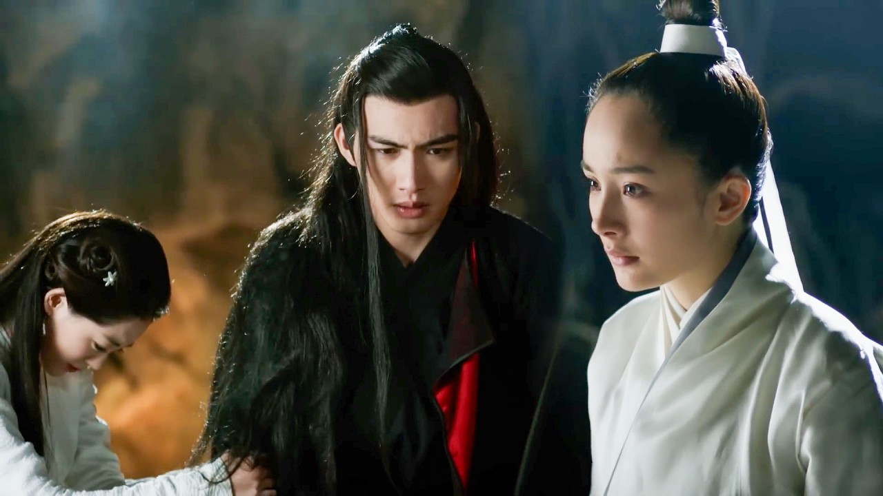狐族女帝撞破離鏡玄女姦情，下秒霸氣出手教訓這對狗男女！💗#楊冪 #yangmi 💕#迪麗熱巴 #Dilraba #桃花追剧
