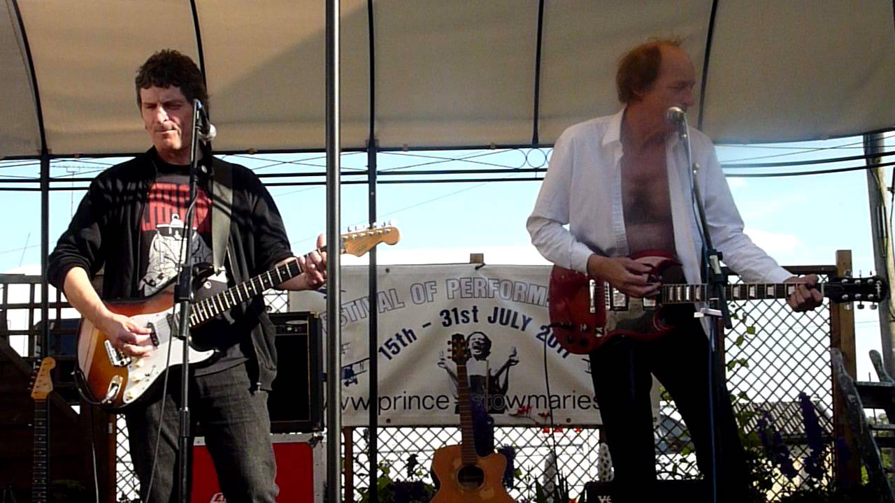 John Otway & Richard Holgarth cover 'House Of The Rising Sun'  24.7.11.