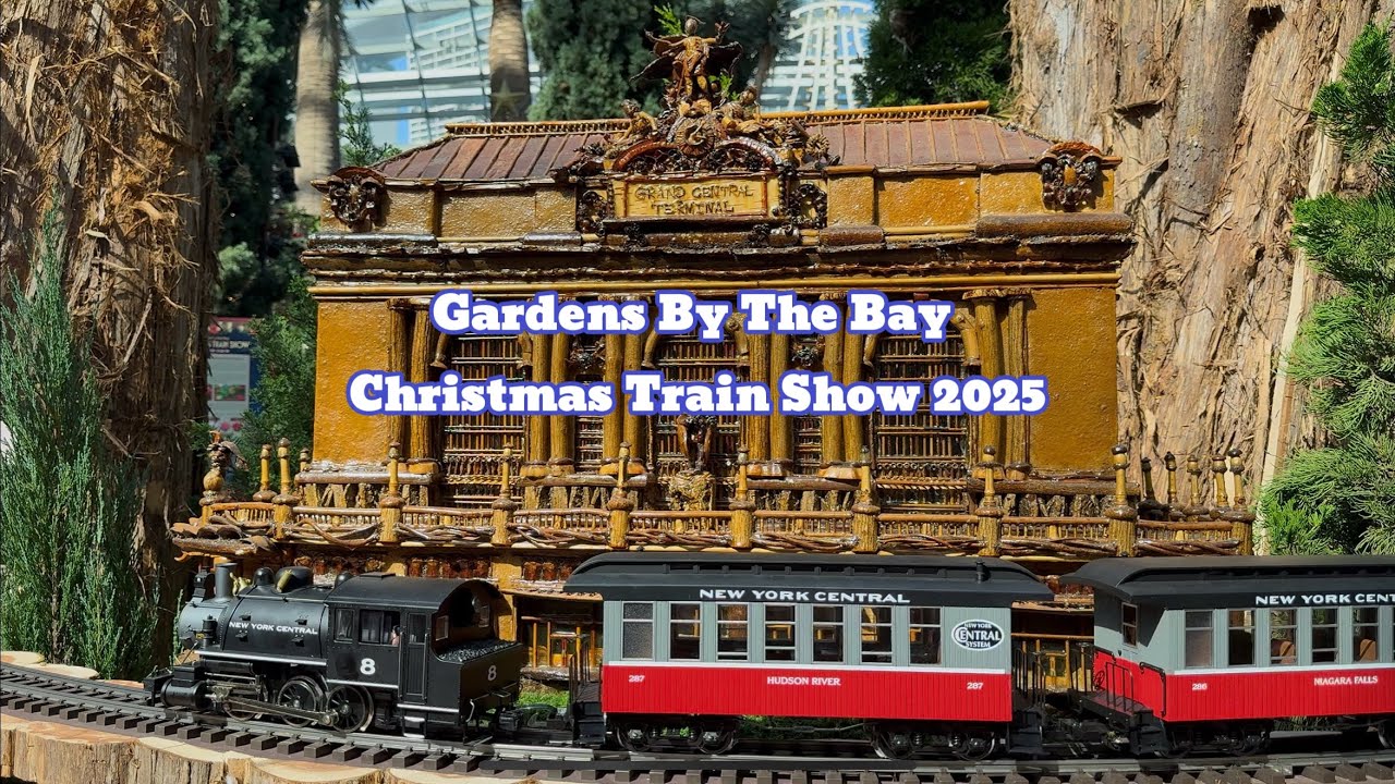 Gardens By The Bay - Flower Dome (Christmas Train Show 2025) | With SG60 miniature trains | Day view