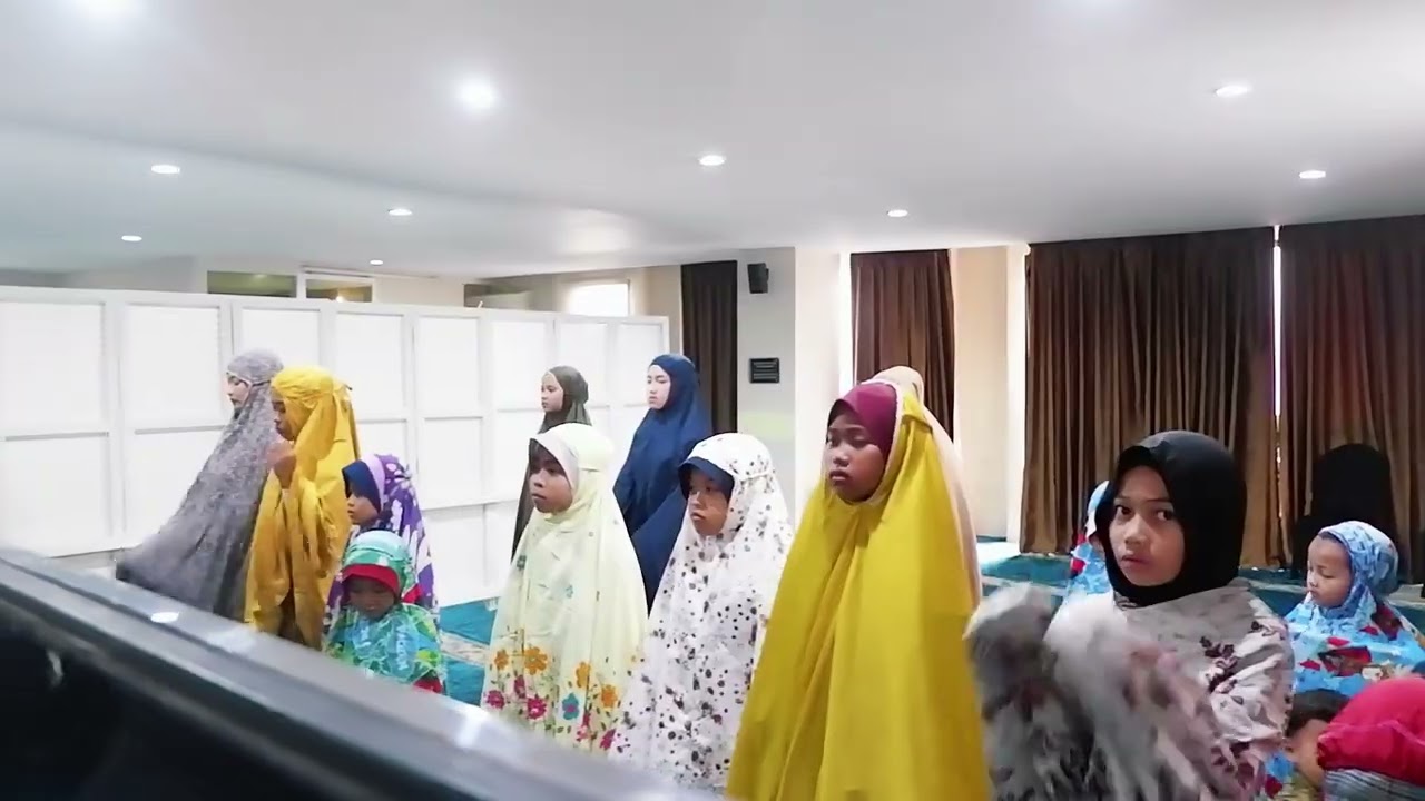 Menebar Kebaikan, Menuai Kebahagiaan Panti Asuhan Manarul Mabrur - Aston Inn Pandanaran Semarang
