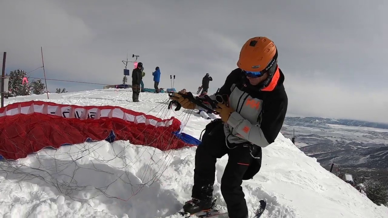 The Setup for How to Ski with a Speedwing