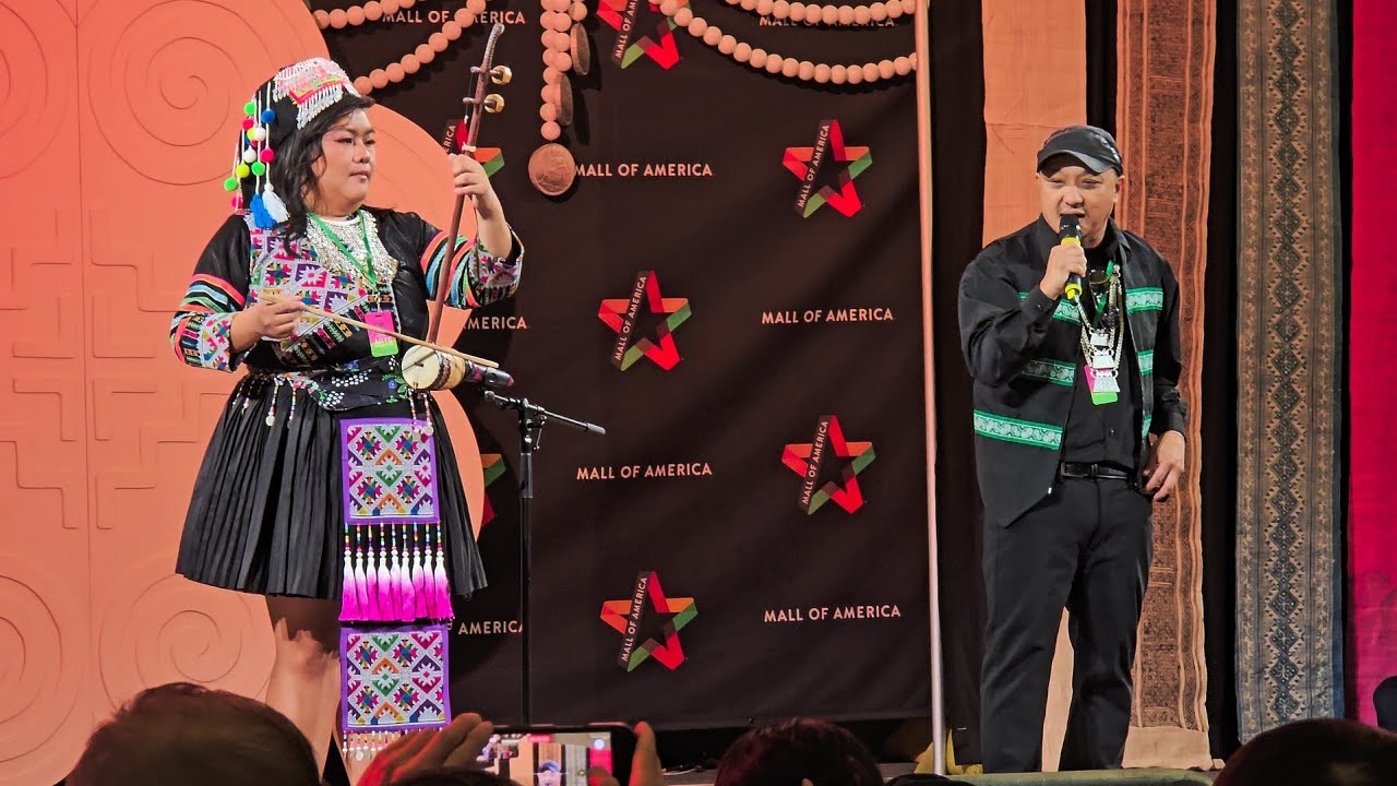 Hmong Art Celebration at Mall of America - Mai Se Yang & Tou Saiko Lee [4K][60FPS][HDR]