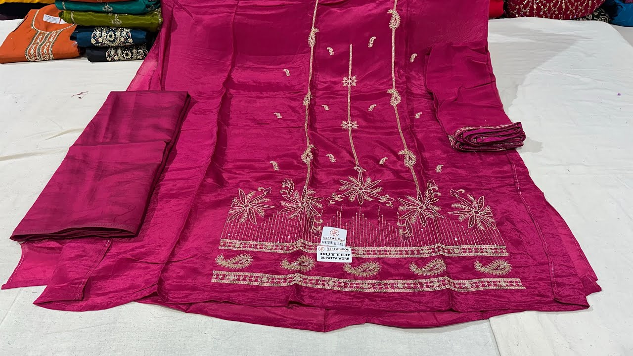🌹हैवी पार्टी वियर सूट आ गए बिल्कुल नए डिज़ाइन में 🌹☎️9460042753