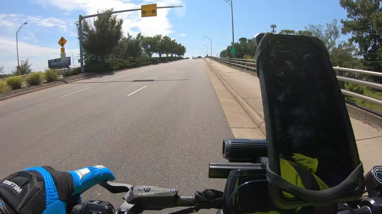 Riding my Nanrobot D6+ to Amazon pickup Locker