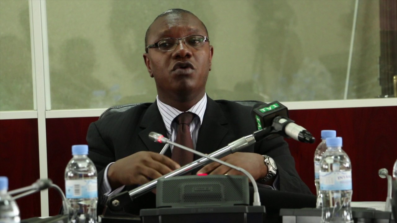 MINISITERI Y'UBUZIMA: IKIGANIRO N'ABANYAMAKURU