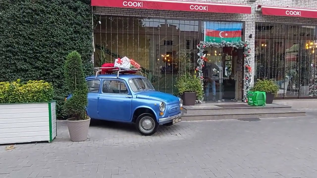 Баку  Парк Айна Султановой, Ayna Sultanova Parkı  gəzinti