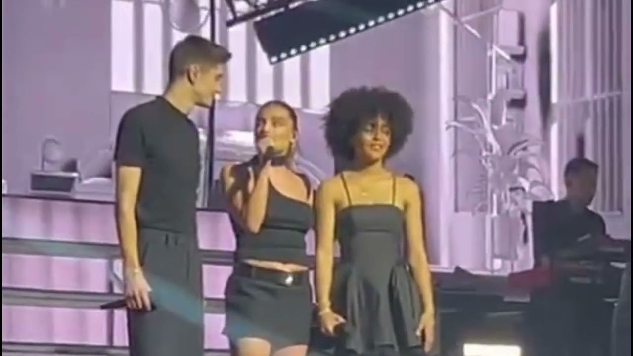 Maëlle, Axel et Candice lors du  Show Star’act sur la scène de Bercy  - L’EFFET DE MASSE »