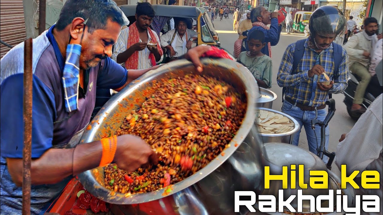 Banaras की धुआधार चना chat । Varanasi को हिला डाला । Street food of India