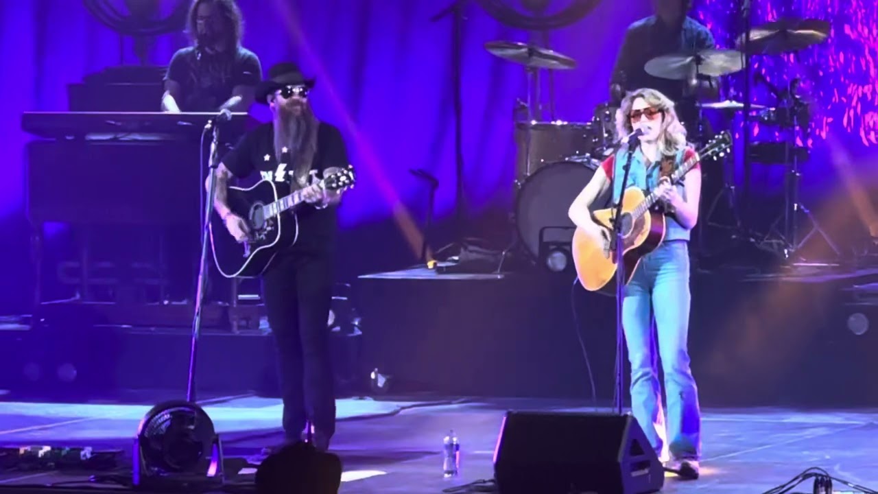Cody Jinks - We Get By (with Erin Viancourt) 11/4/23  Bloomington,IL