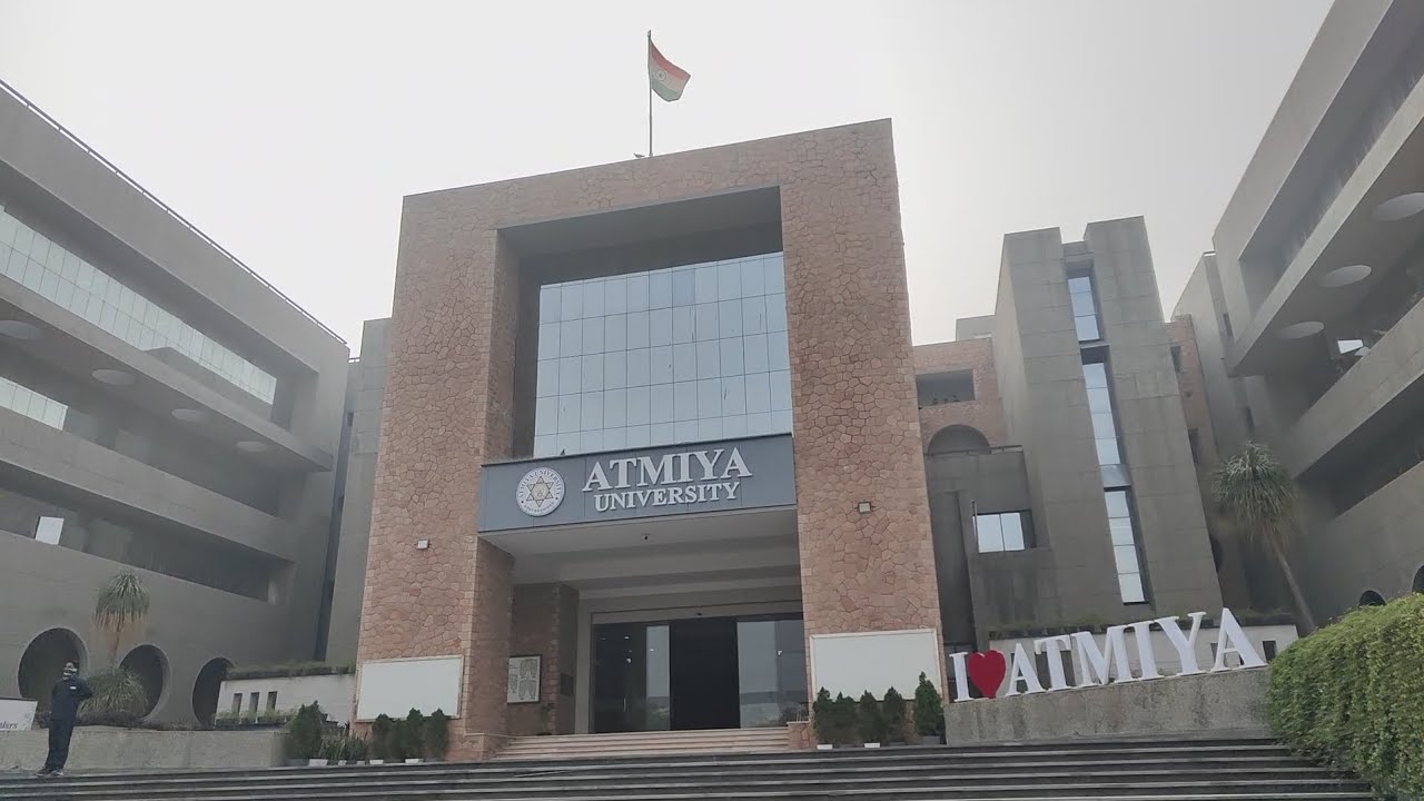 ATMIYA UNIVERSITY #vlog#atmiya#college#hostellife