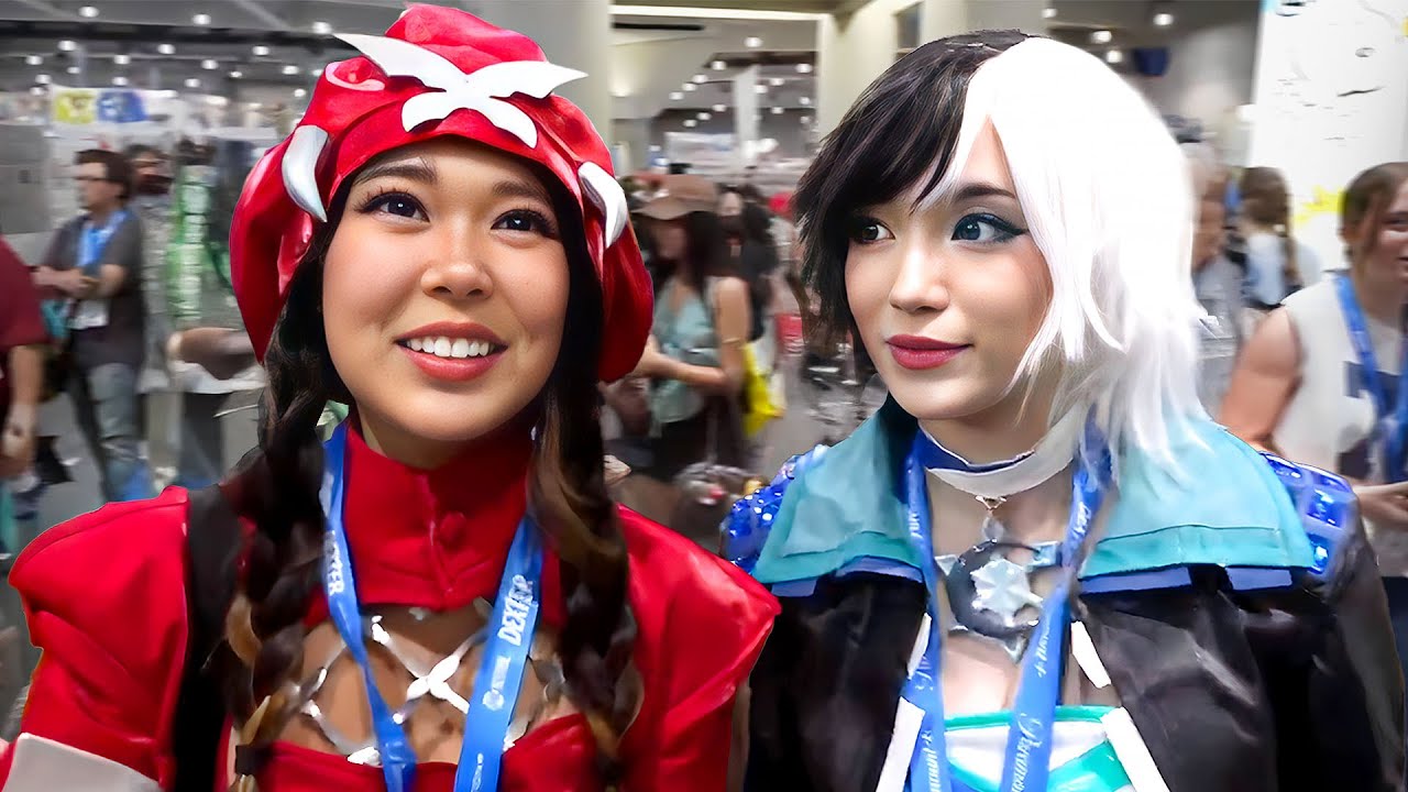 Extra Emily & Emiru Goes To Comic Con