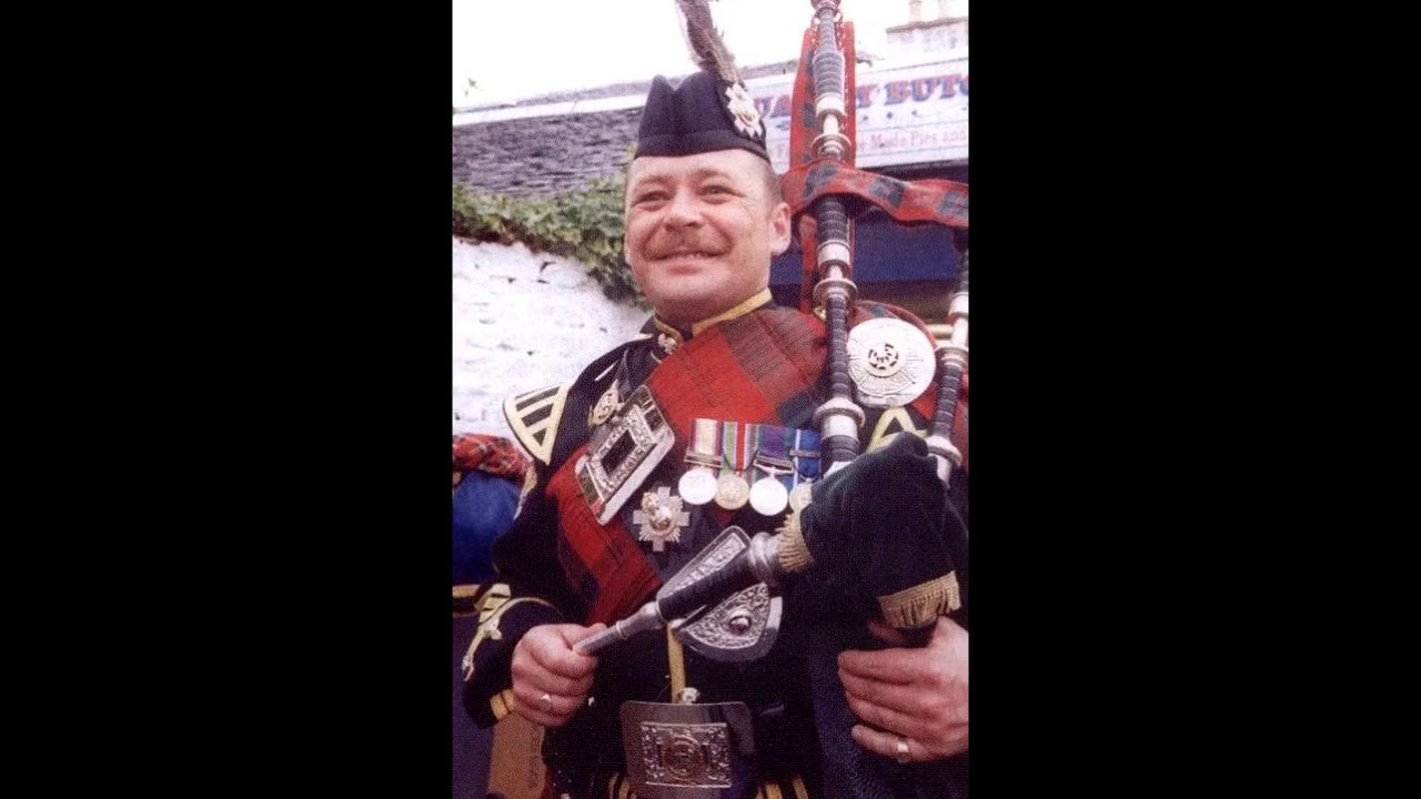 Bagpipes - Gordon Walker - Glenfiddich 2003 Winning MSR