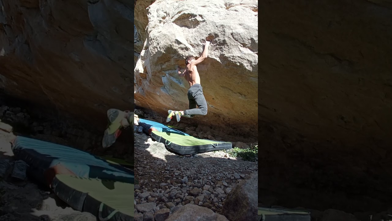 La Debileza Derecha (8A)​ #debileza #patones #boulder