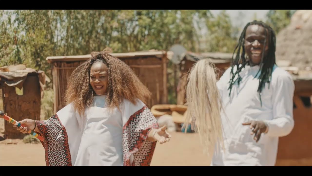 Umfula - Hwabaraty feat Sisasenkosi