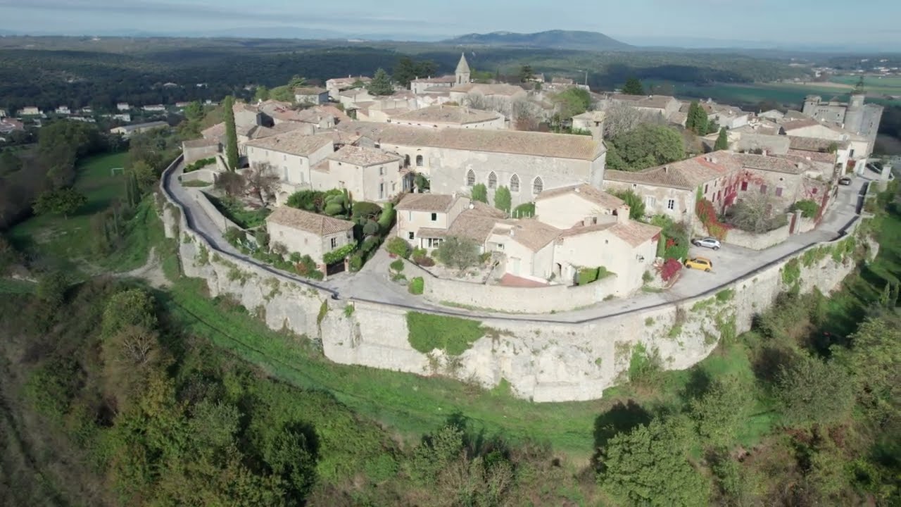 village de Lussan, et visite des concluses💕