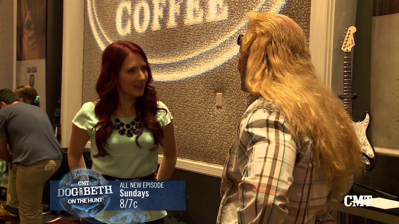 CMT's Dog and Beth: On the Hunt - First Scene of Ep. 107