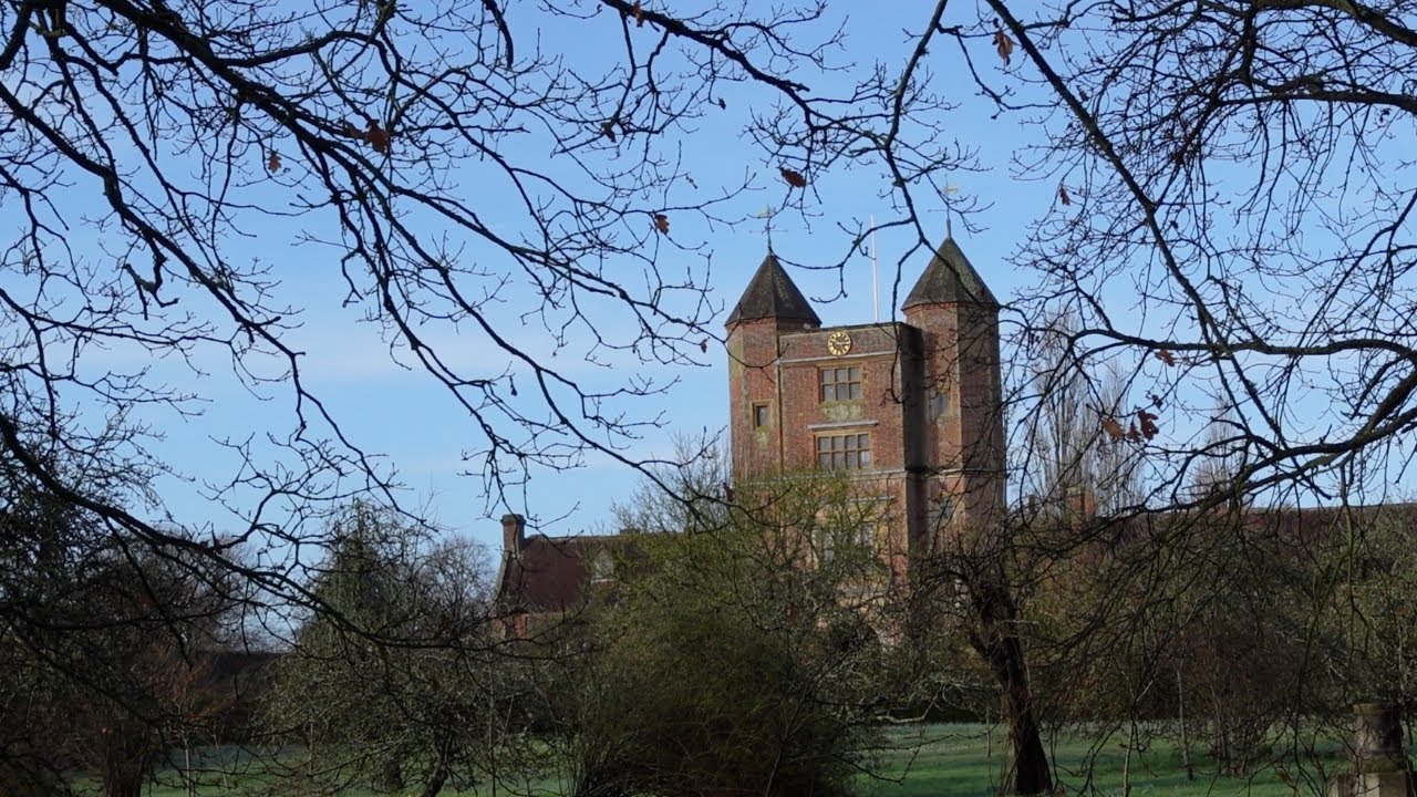 A quiet winter walk through Sissinghurst Castle Gardens | National Trust