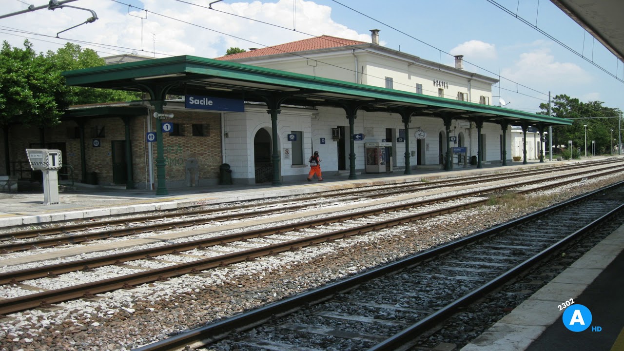 Annunci alla Stazione di Sacile