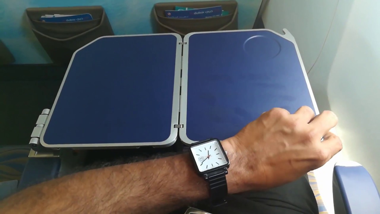 How to fold a seat table in a airplane (Fly Dubai).mp4